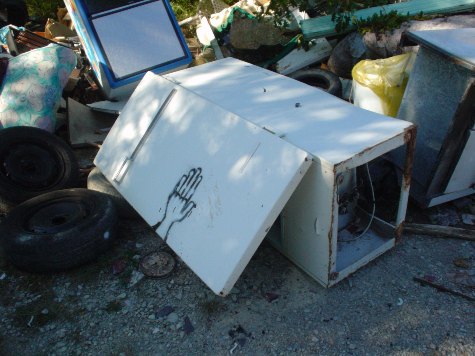 DISCARICA MANO SX